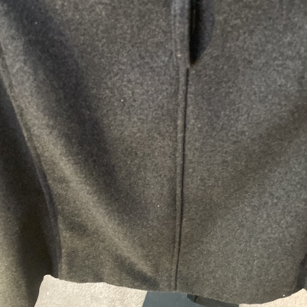 WOMEN’S PRE-OWNED GRAY DOUBLE-BREAST COAT - Picture 7 of 12